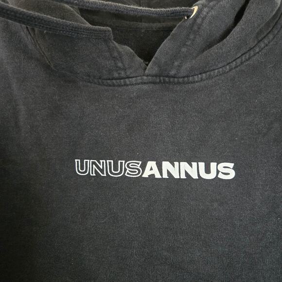 Unus Annus Goddess Annus Hoodie Pullover Memento Mori 2020 Mens 2XL 0849 - Picture 4 of 10
